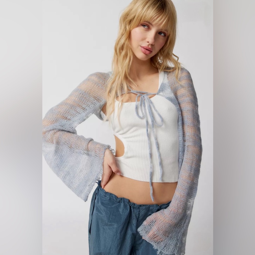 Camille 🆕 Knit Shrug Cardigan via in Heather Grey. Size L/XL.